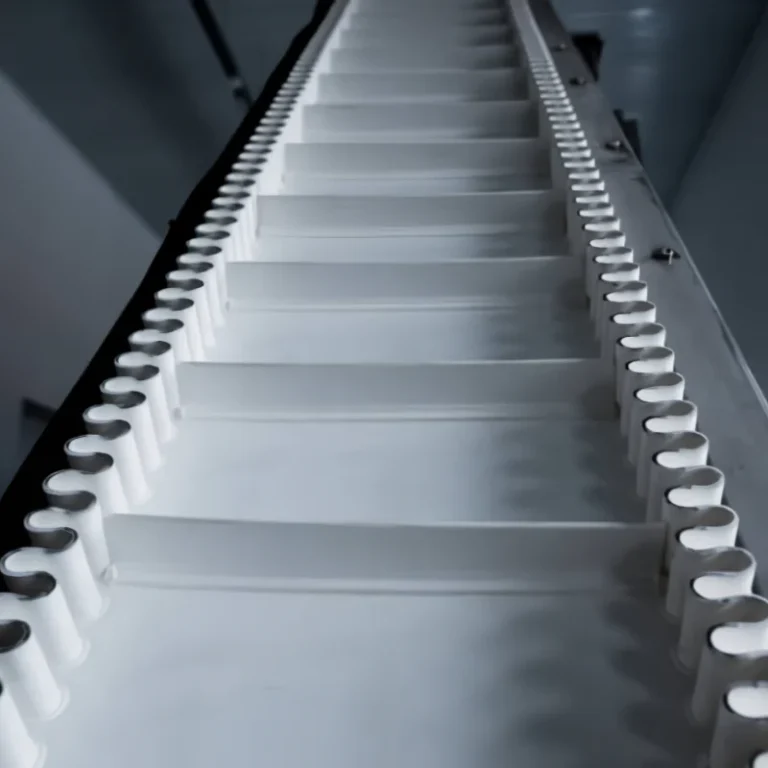 white pvc skirting conveyor belt