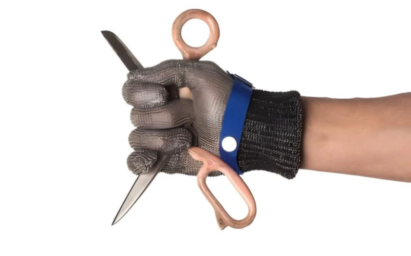 Sarung tangan anti-memotong