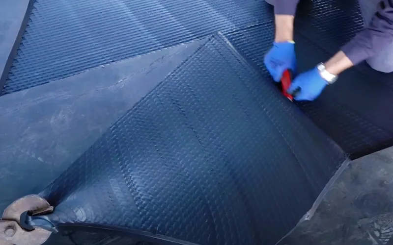 step 1 Strip the cover rubber and fabric layers