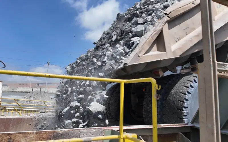 High Drop-Height Impact scene for cfw conveyor belt