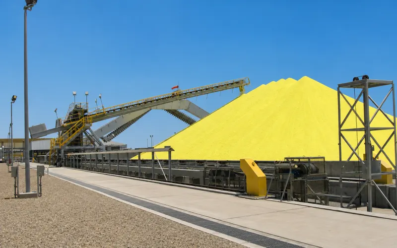 Sulfur anti-static conveyor belt